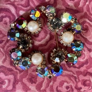 Vintage Aurora Borealis Crystals Pearls Gold Tone Brooch